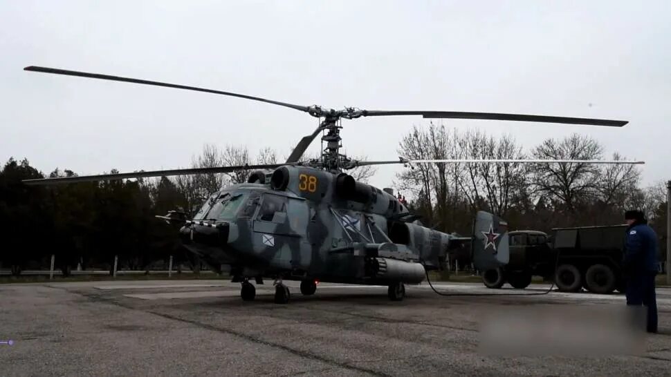 Палубный вертолет. Ка 27 упал. Ка-29 внутри. Вертолет ка-29. Ка-29 фото.