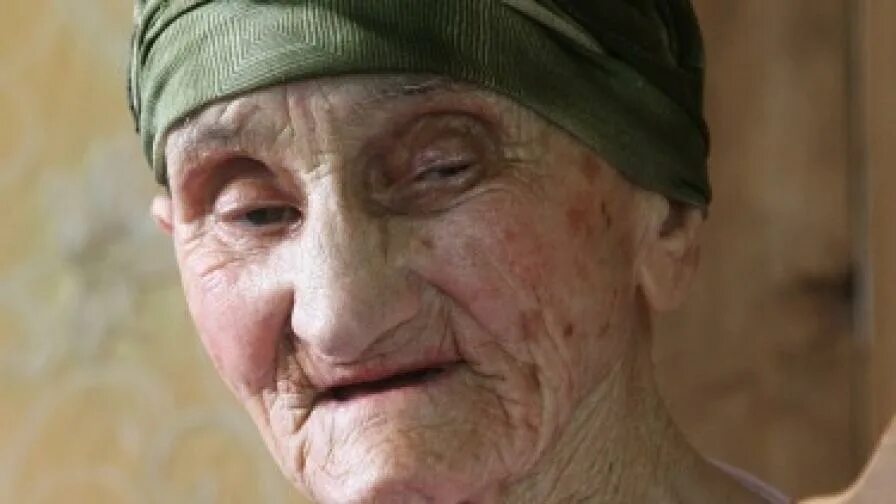 Грузинская бабушка. Старая Грузинская женщина. Сомое старое женщина.