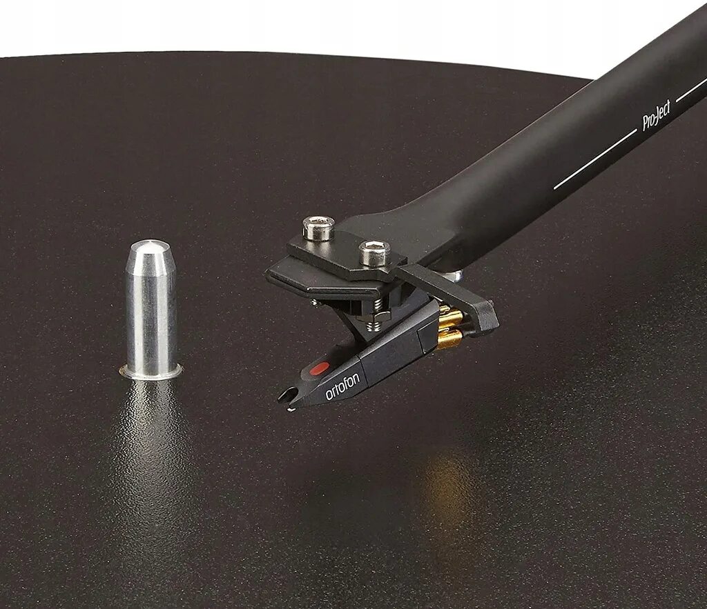 Pro-Ject Essential II (om5e). Pro-Ject Essential II (DC) (om5e). Картридж: Ortofon om-5e.