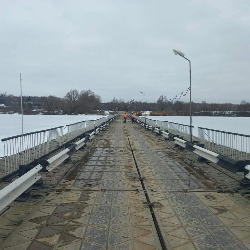 Понтонный мост Ока Озеры. Понтонный мост через озеро Урвановское. Понтонный мост Озеры грузоподъемность. Понтонный мост Озеры 2023. Мост через озеры