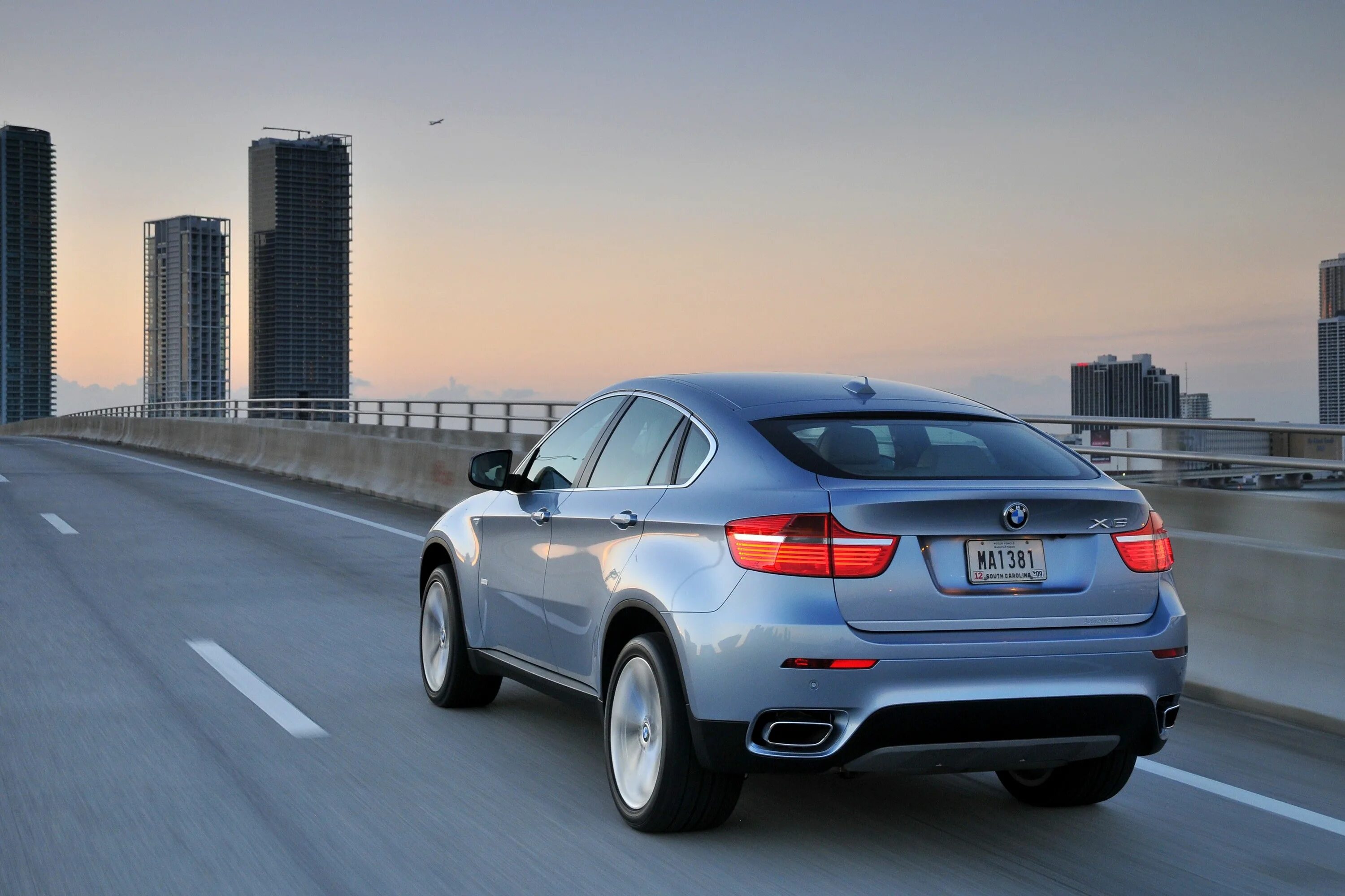 Bmw x6 f16 2014. Бмв x6 красная. Bmw x6 e71 черный. Bmw x6 2020. Бмв х6 купе.