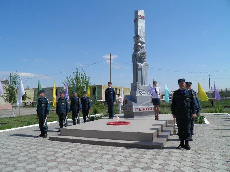 Горный Краснопартизанский район Саратовская область. Посёлок Михайловский Саратовская область Краснопартизанский район. П.горный Саратовская обл Краснопартизанский р-он. Достопримечательности п горный Краснопартизанский район.