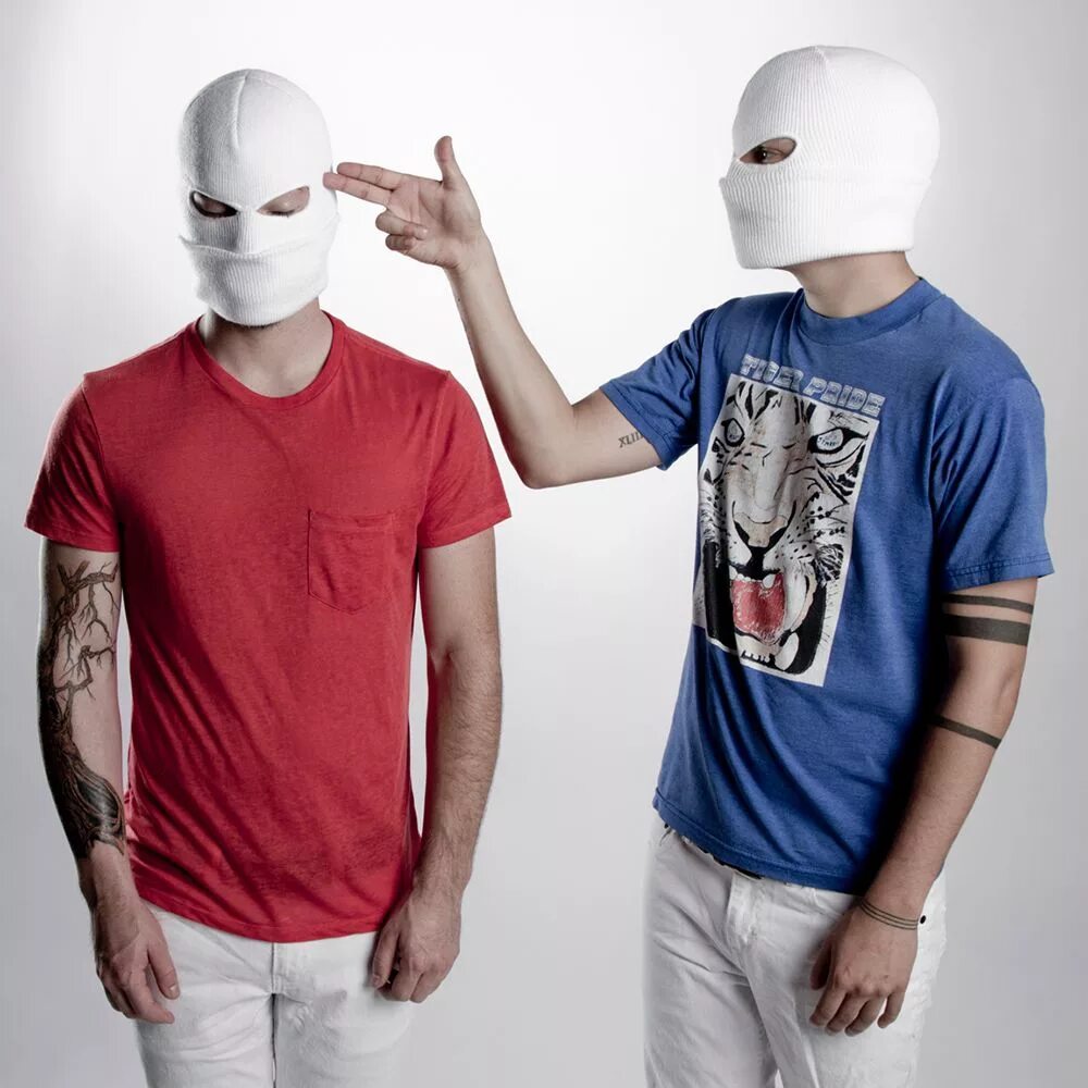 Twenty lets. Twenty one pilots. twenty one pilots в балаклавах. vessel twenty one pilots album. twenty one pilots guns for hands.