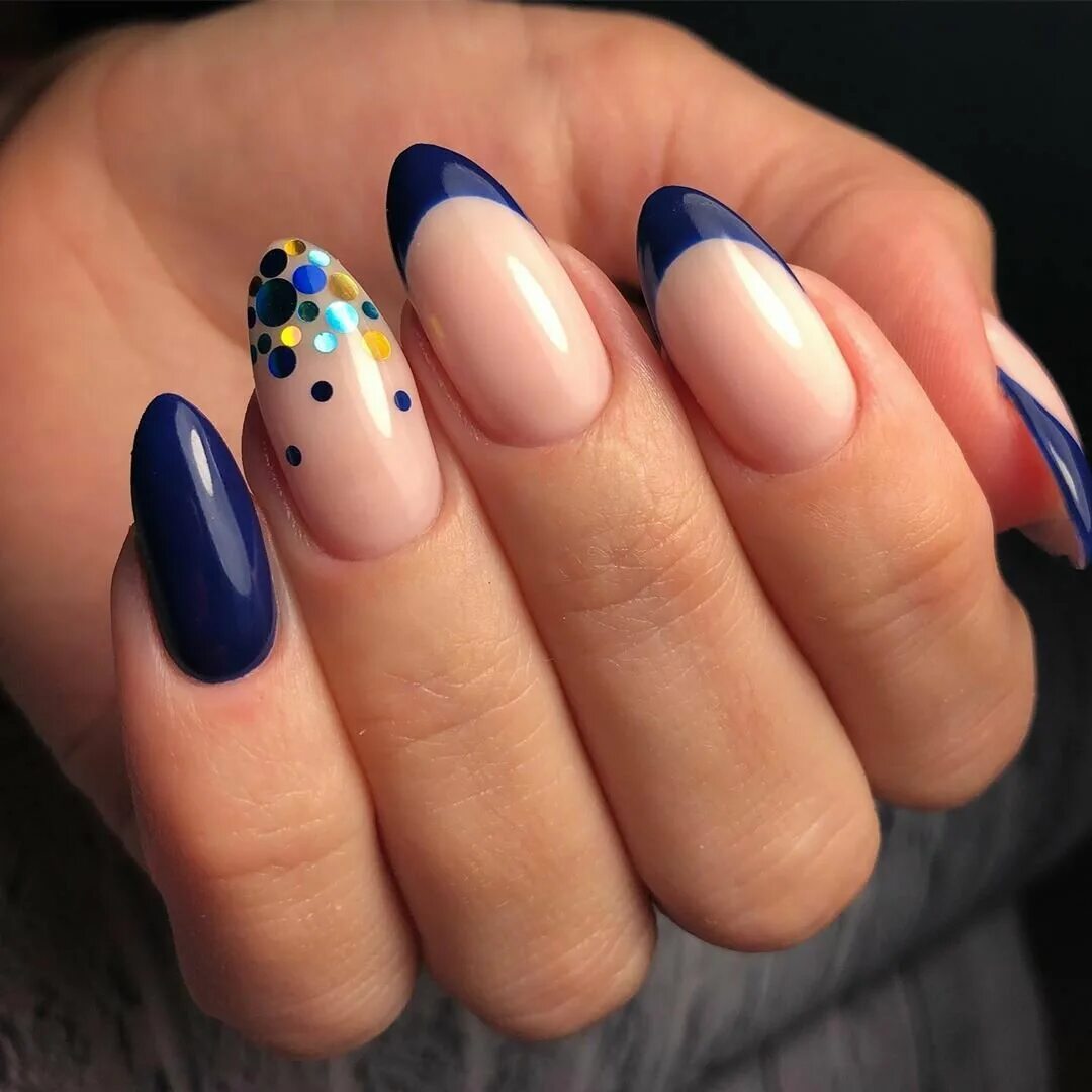 летний маникюр. розовый френч на овальных ногтях. разноцветные ногти. яркие овальные ногти. маникюр неоновый овал.