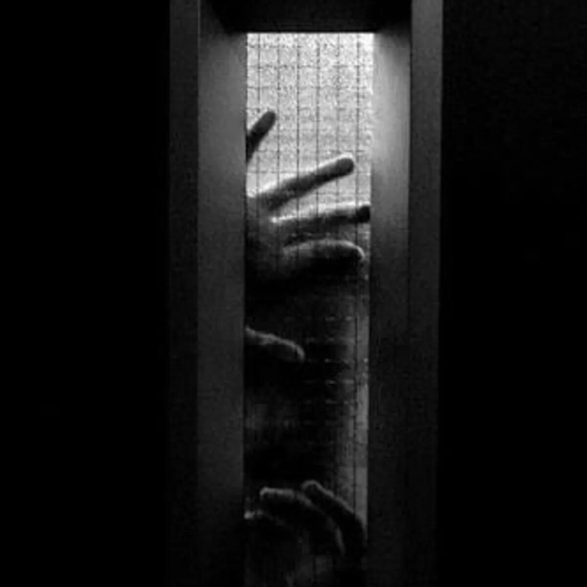Страх закрытого пространства. Клаустрофобия замкнутое пространство. клаустрофобия боязнь замкнутого пространства. страх клаустрофобия эстетика.