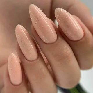 Миндаль цвет маникюра