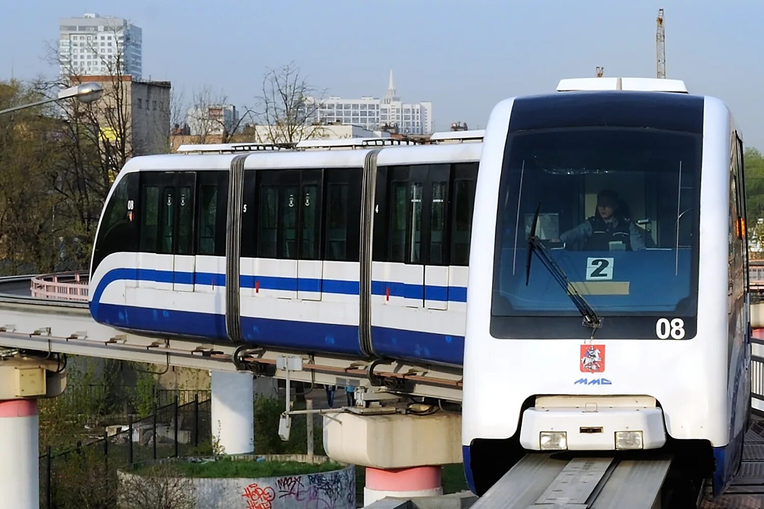 Работает ли монорельс в москве. Метро вднх монорельс. монорельс москва 2025. монорельсовая дорога в москве останкино. поезд монорельс москва.