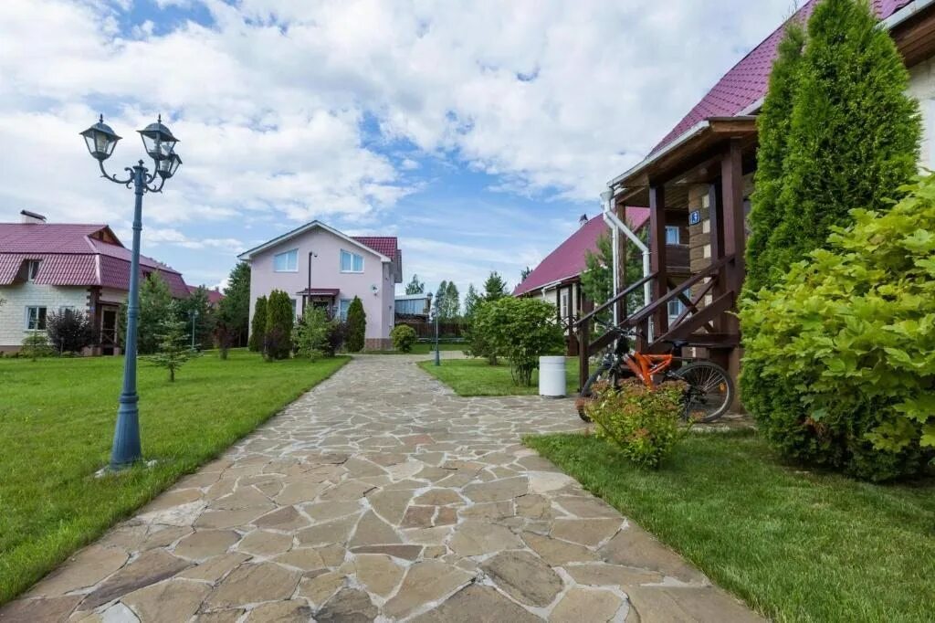 Приокский дворик алексин. Приокский дворик алексин. Приокский дворик. Приокский дворик. Приокский дворик тульская область.