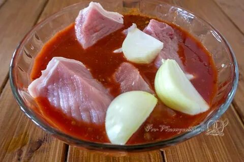 Маринад для свинины с помидорами и луком