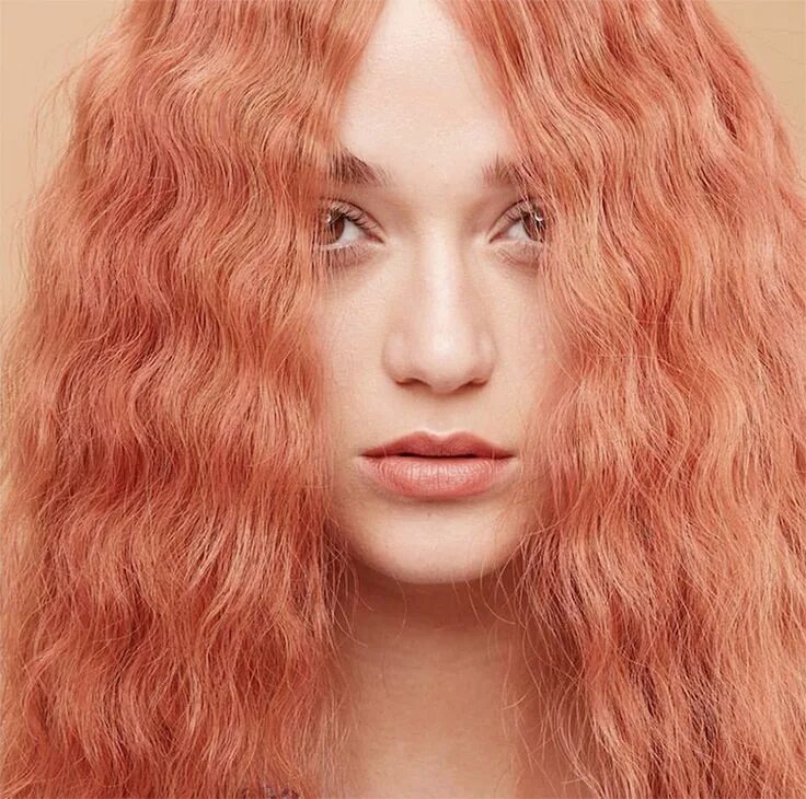 Краска crazy color 70 peachy coral (персиково - коралловый). Персиково розовый цвет волос. Персиковое каре. Коралловые волосы. Персиковые волосы.