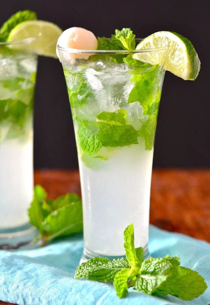 Как называется мохито. Mojito lychee. мохито коктейль мохито. коктейль мохито алкогольный. карибский мохито.