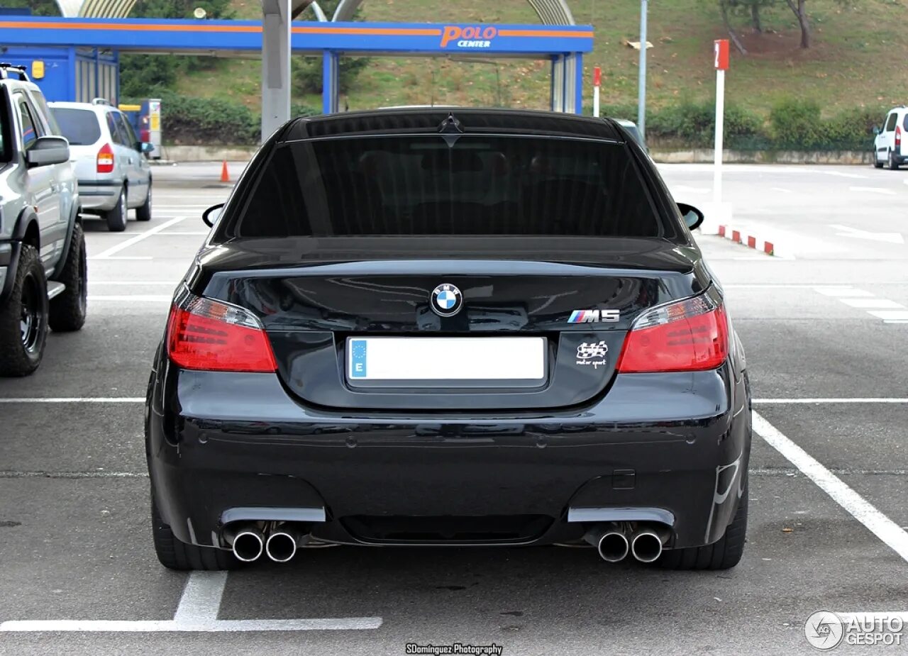 BMW m5 e60. БМВ 5 е60. БМВ м5 е60 м. М5 зад