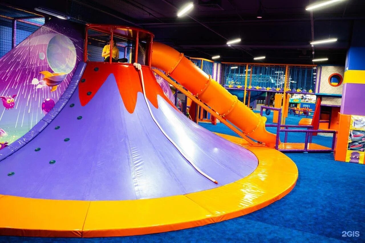 тц глобус киров замания.