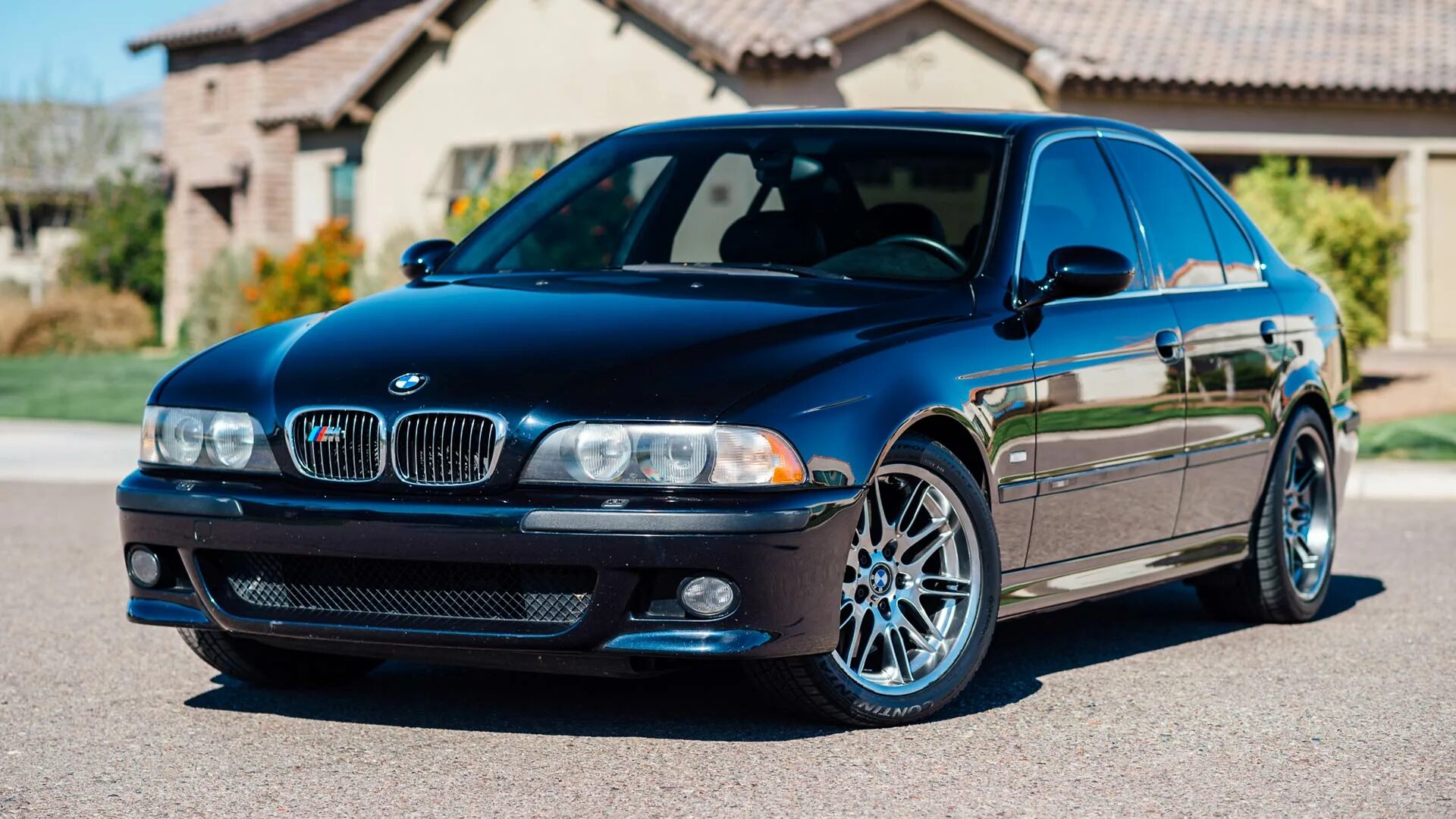Купить б/у BMW 5 серии IV (E39) 523i 2.5 MT (170 л.с.) бензин механика в Тамбове