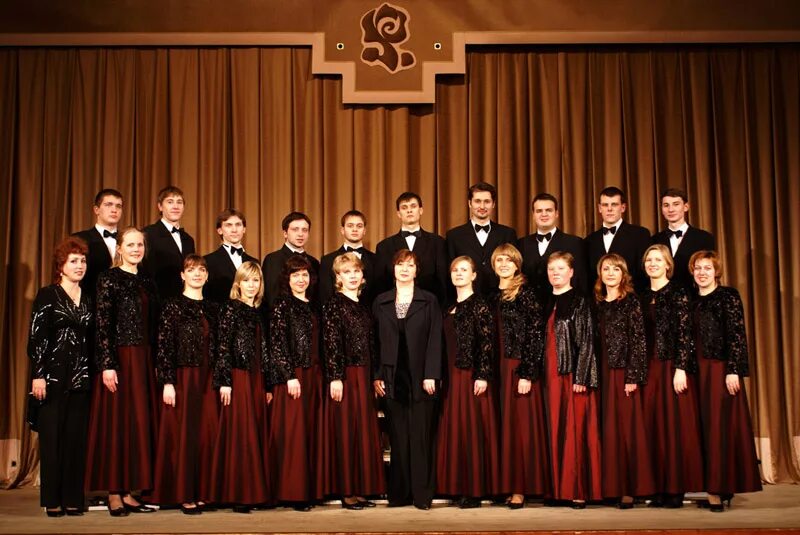 внешний вид женского хора. петербургский камерный женский хор. московский государственный камерный хор минина солисты. хор ветеранов дк корочи белгородской обл. корнева.