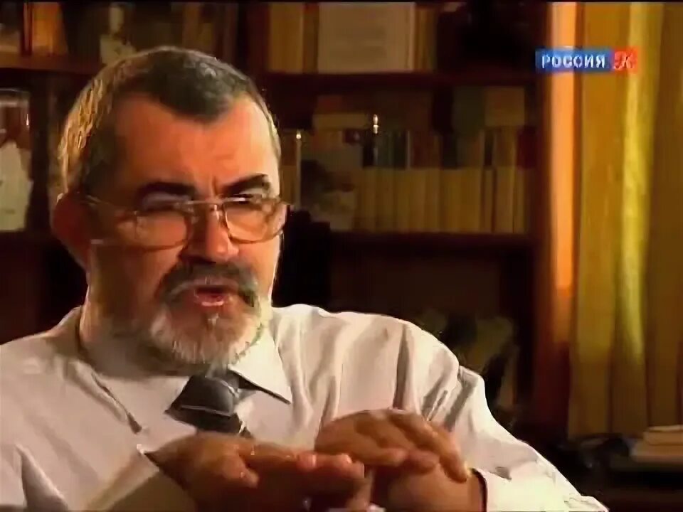 Самый маленький человек в мире чандра бахадур данги. Ирвин ялом бьюдженталь. Самая маленькая голова. Самый маленький человек в мире. Самый маленький враг.