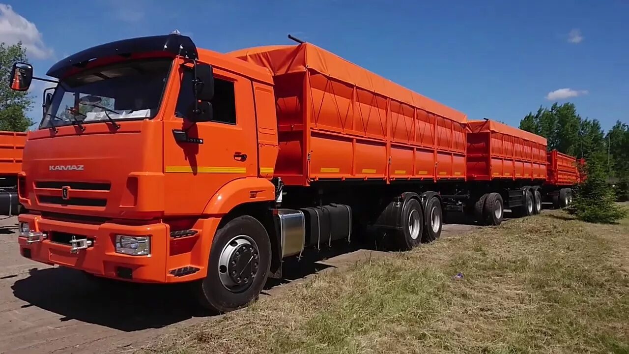 Камаз 65115 зерновоз. КАМАЗ 6520 зерновоз с прицепом. КАМАЗ 65115 зерновоз новый. КАМАЗ 6520 зерновоз с прицепом новый.