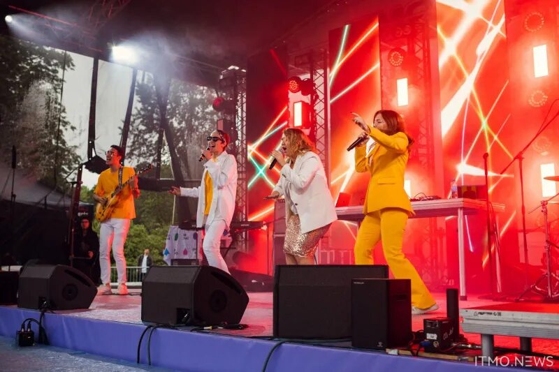 Группа джус. Группа джус. Джус cover band. Кавер группа джус ростов на дону. Кавер группа джус ростов на дону.