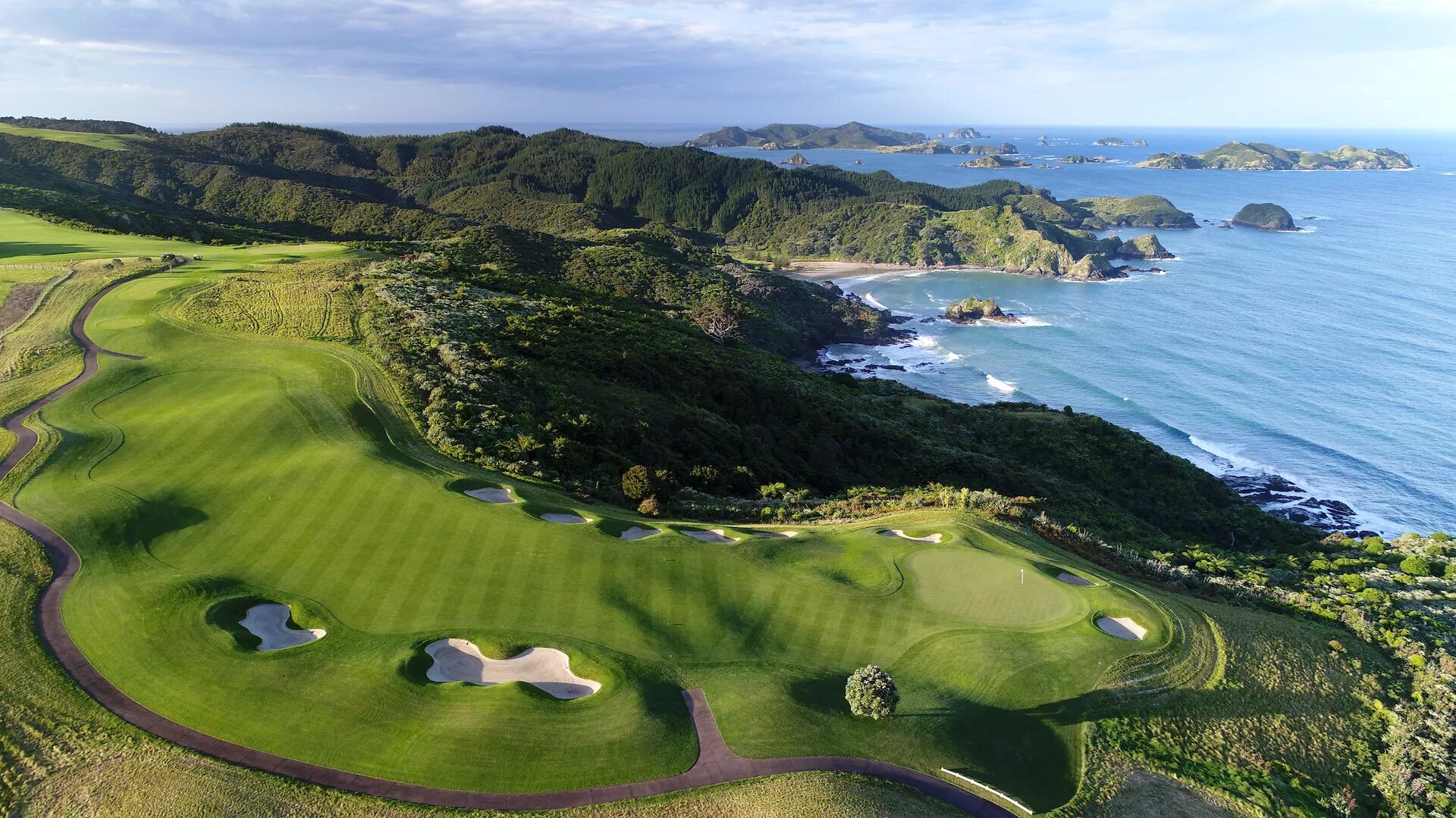 Новая зеландия 7 класс. Kauri Cliffs новая Зеландия. Роллстон (новая Зеландия). Kauri Cliffs, остров Северный, новая Зеландия. Уоркуэрт (новая Зеландия).