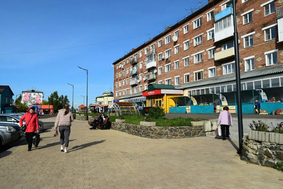 Центр города тулун иркутская область. Вокзал города тулуна. Площадь ленина город тулун. Улица ленина тулун. Показать город тулун.