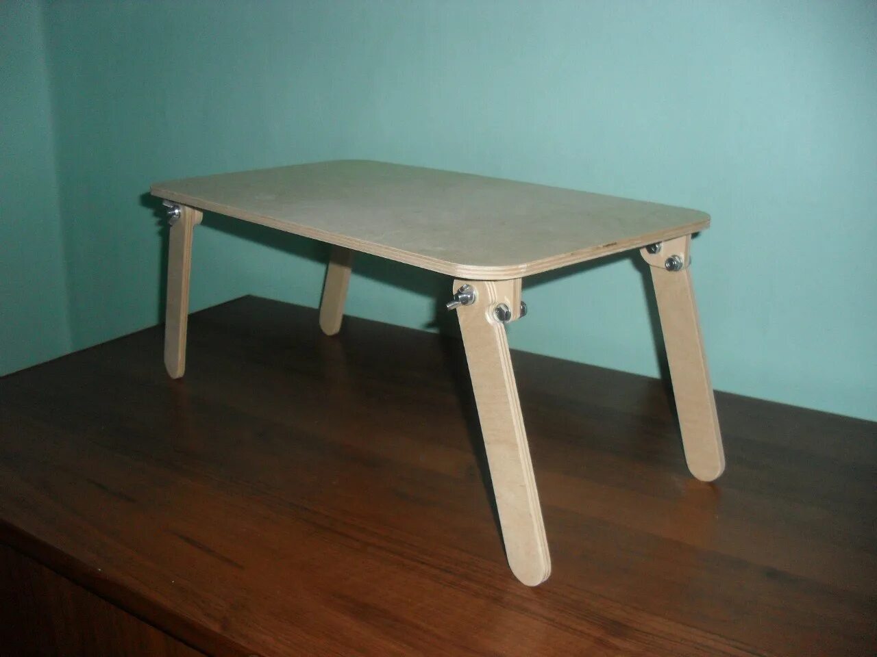 Сделать столик сам. Складной стол 1208nm Avalon. Самодельный складной стол. Складные столы из фанеры. Складные ножки для столика.
