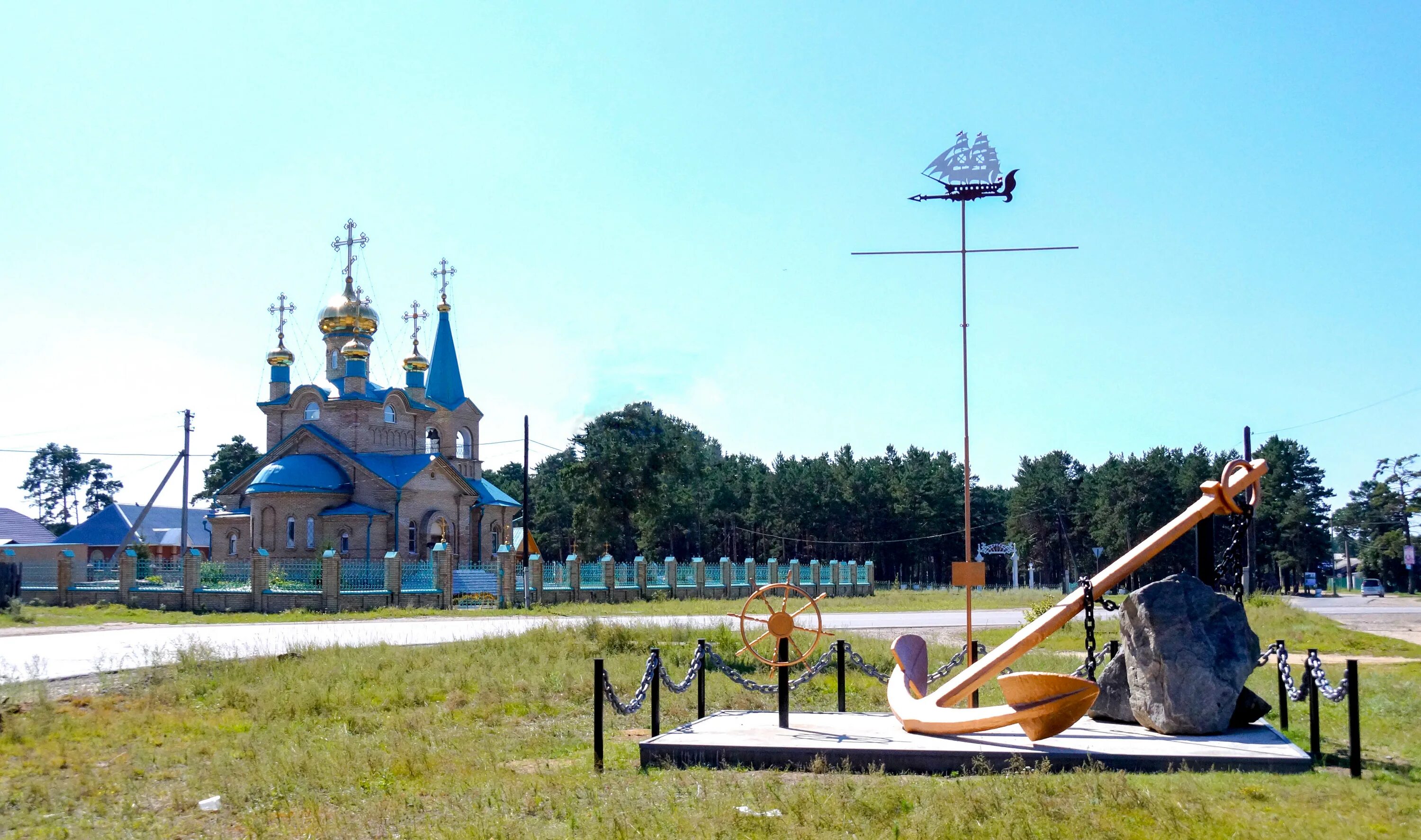 Погода сосновка чунский иркутской области. Храм Сосновка Усольский район. Церковь с. Сосновка Усольского района Иркутской области. Село Сосновка Усольского района. Село Сосновка Усольского района Иркутской области.