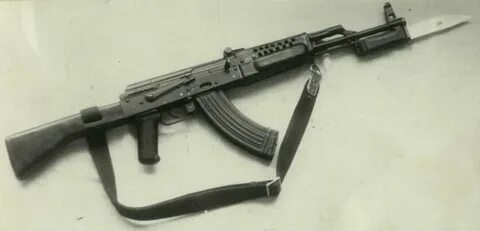 Ак 47 але это пакистан