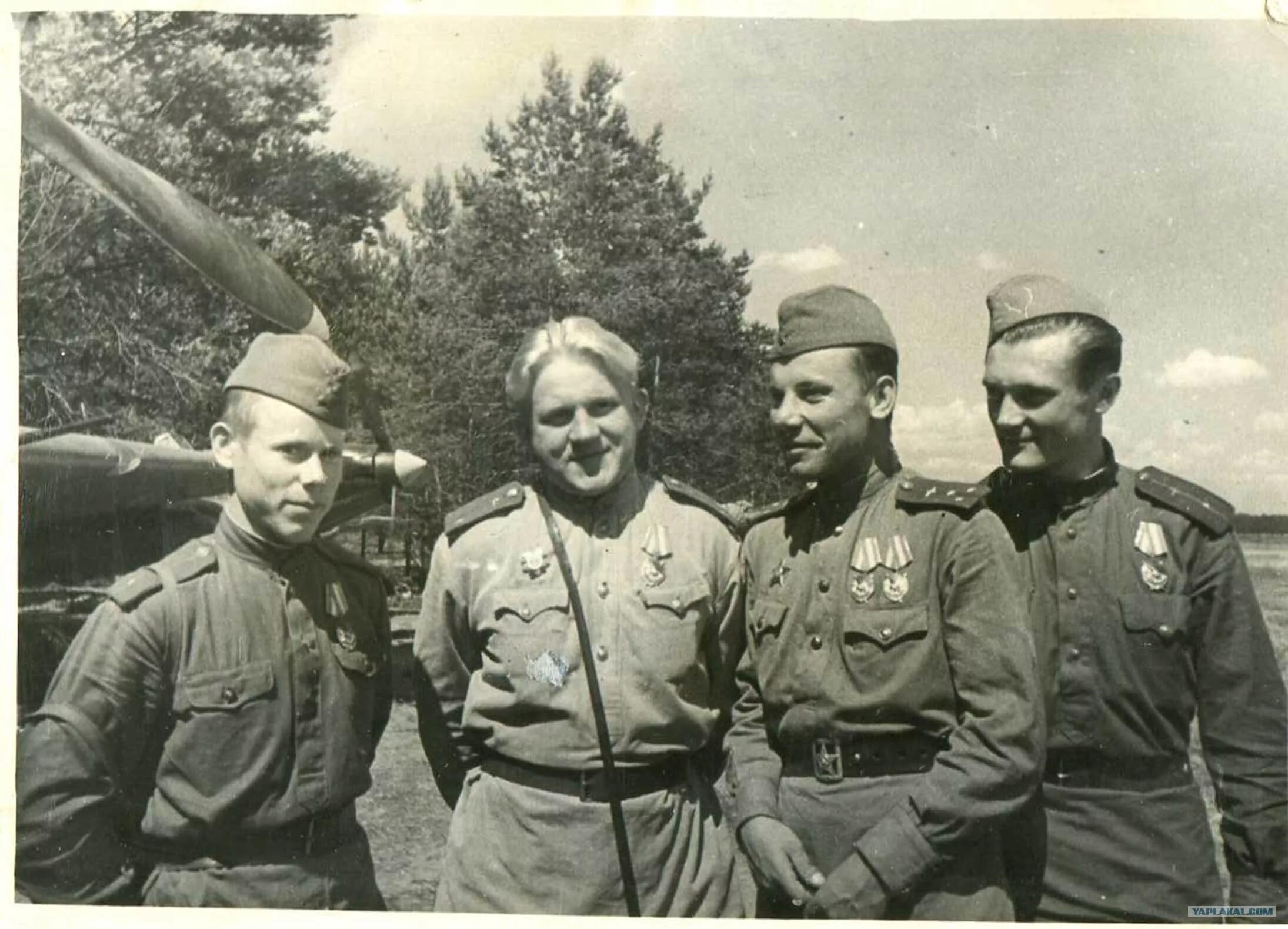 Офицер 1944 года. Советский офицер 1944. Офицеры ВОВ. 683-Й штурмовой авиаполк.