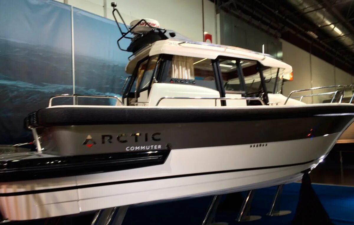 Artic 850 катер. Arctic commuter 35. Арктик 25. Арктик 25. Arctic commuter 35.