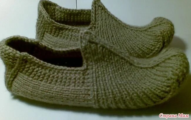 Тапочки следки для мужчин. Вязаные тапочки мужские. Следки мужские. Вязаные тапочки мужские. Вязаные мужские тапочки спицами.