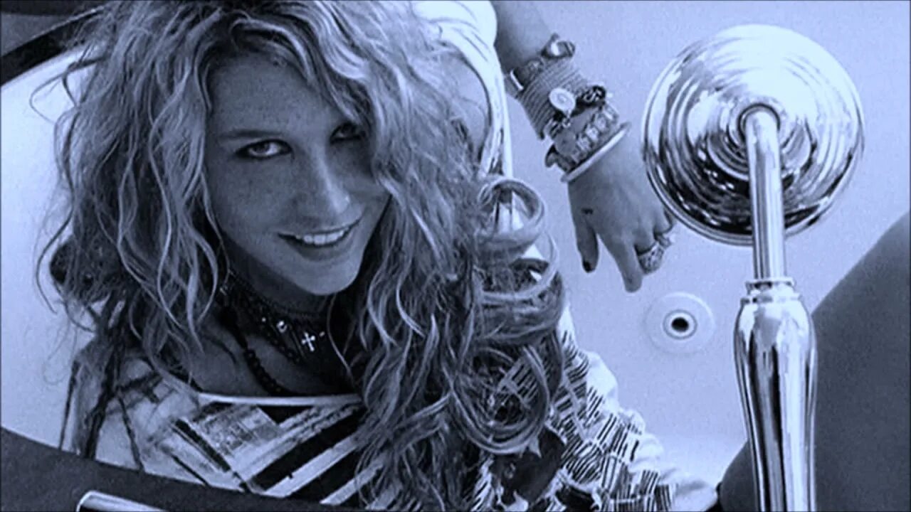 Kesha don t stop make it pop. Kesha певица tik tok. кеша тик ток. кеша тик так. inkesha биография.