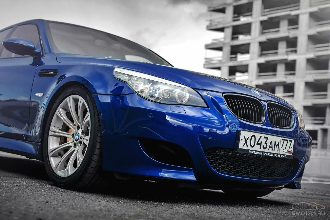 Синяя бмв м5. BMW m5 e60. BMW m5 e60 Blue. BMW m5 синяя. BMW e60 синяя.