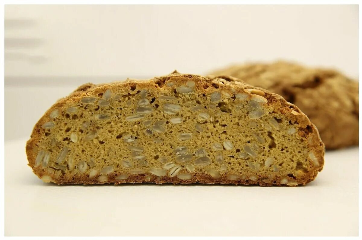 амарантовый хлеб рецепт. хлеб из амарантовой муки. хлеб из амаранта. хлеб из муки амаранта. амарант славянский хлеб.