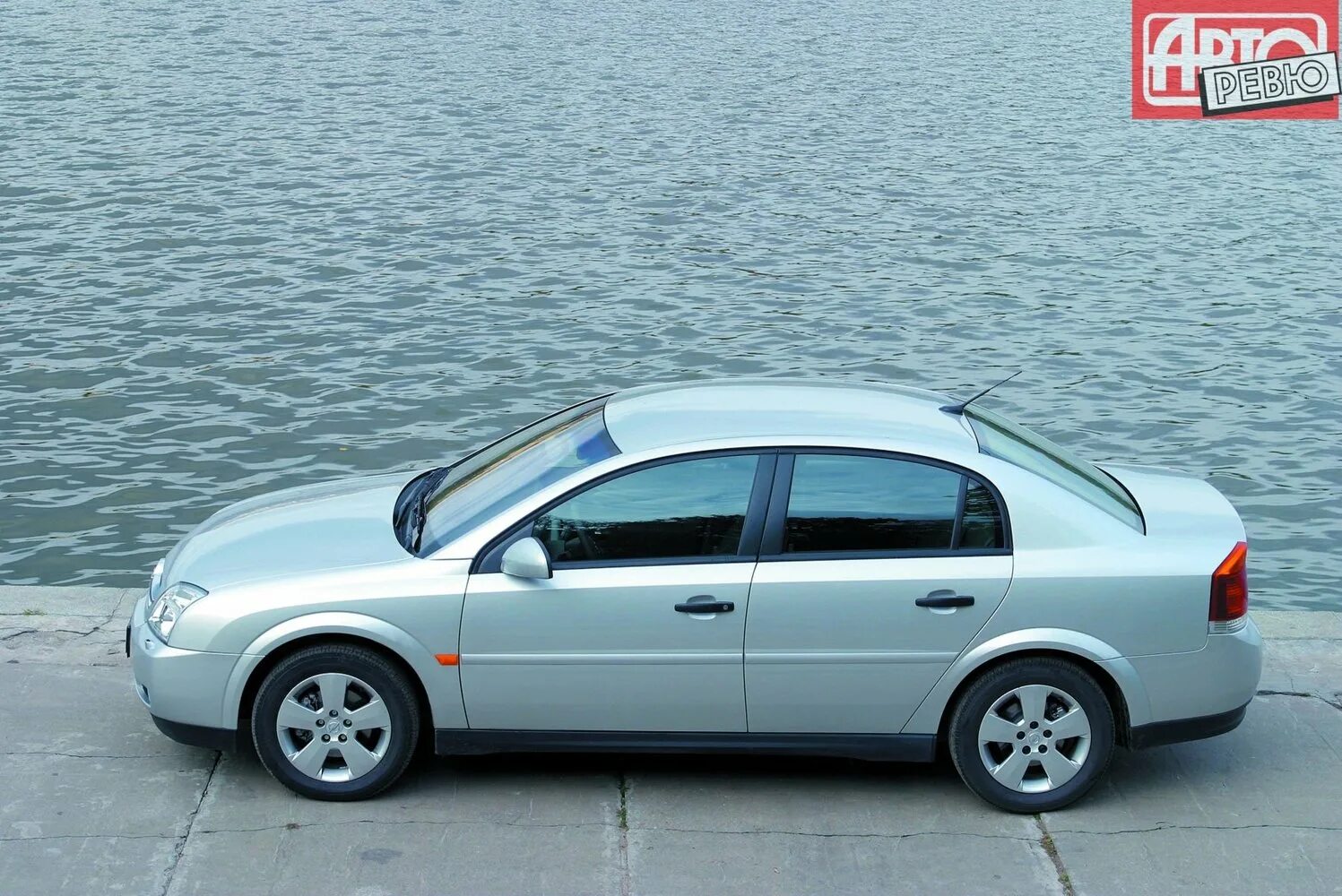 2002 г по 2005 г. Opel Vectra c 2002-2005 седан. Опель Вектра седан 2002. Опель Вектра ц 2002. Opel Vectra c 2002.