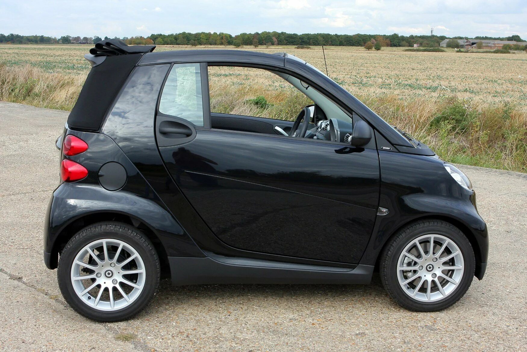 Mercedes Smart Fortwo. Smart Fortwo 2007. Smart Fortwo Coupe 2007. Мини Smart Fortwo 2. Купить бу мини недорого