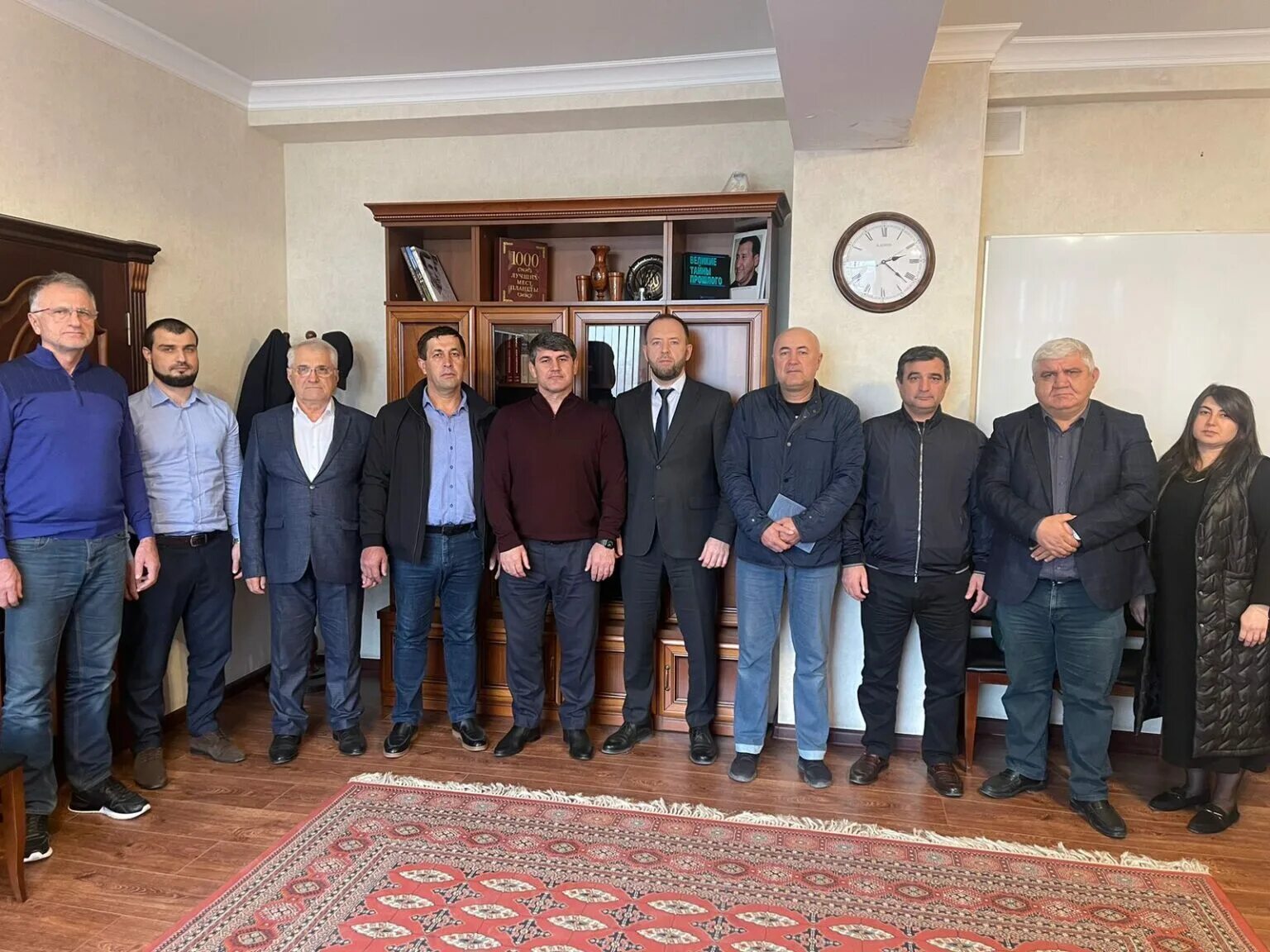 Председатель правительства дагестана абдулмуслимов. Представительство дагестана в москве. Совещание правительства с президентом 8 ноября 2022. Дагестанский региональный фонд «все вместе»,. Дагестангеология.