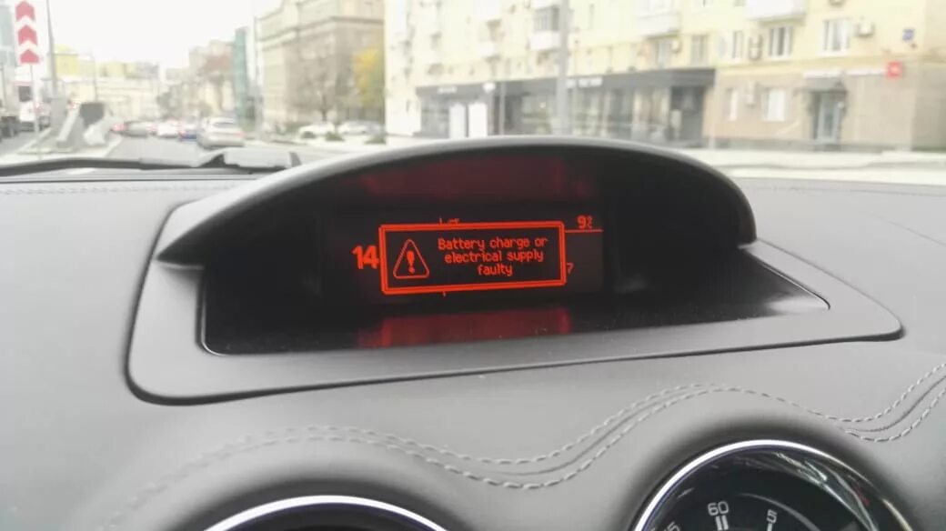 Battery charge or electrical Supply faulty Пежо 308. Electronic Anti-Theft faulty Peugeot 308. Electrical circuit Fault Peugeot 308. Пежо 308 Electronic Supply Error.