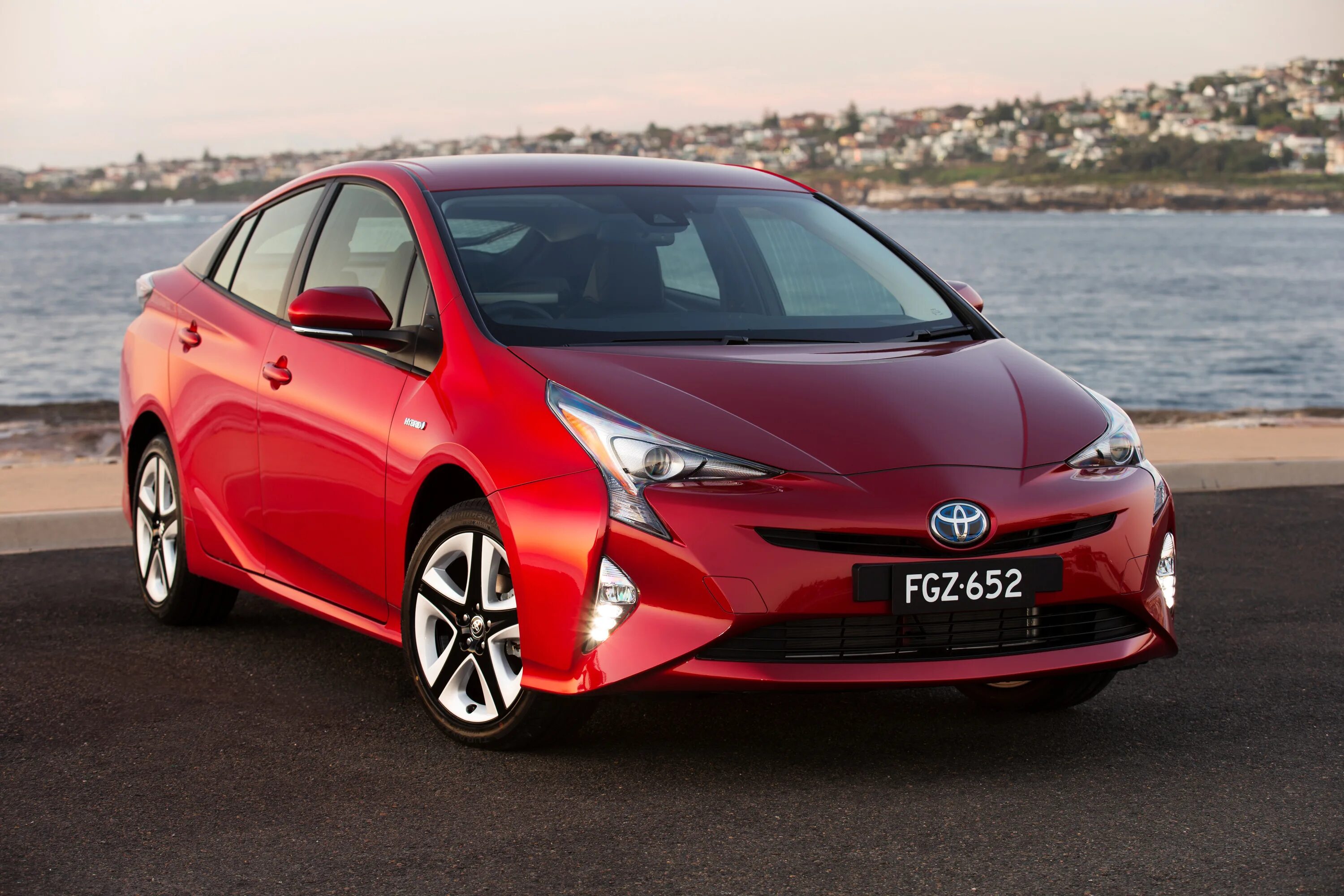 Toyota Prius. Toyota Prius 2016. Toyota Prius новый. Toyota Prius Hybrid 2016. Авто гибриды цена