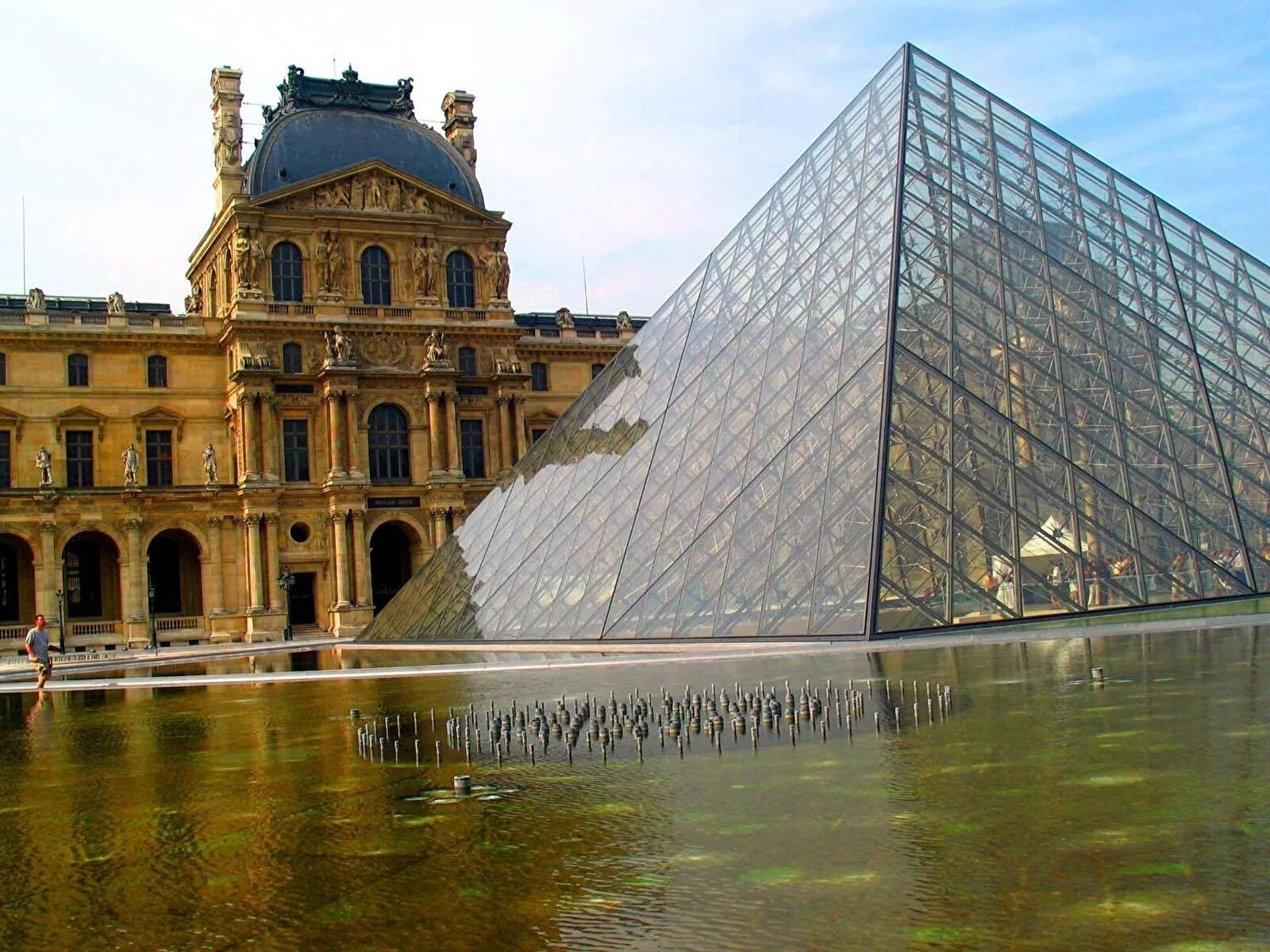 Всемирно известные здания. Павильон часов Лувр. Архитектура Франции. Известные архитектурные здания. Исторические архитектурные здания.