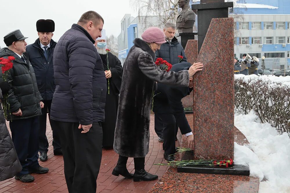 Брянск декабрь 2023. Дня героя Отечества Брянск. Герои Отечества в Брянске. Герои Отечества Брянской области. Отечество Брянск.