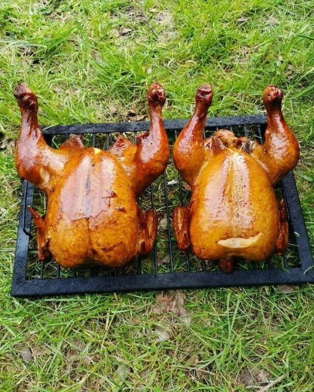 Курица холодного копчения. Курица горячего копчения. Курица домашнего копчения. Копченой курицы какая нибудь. Кура копченая.