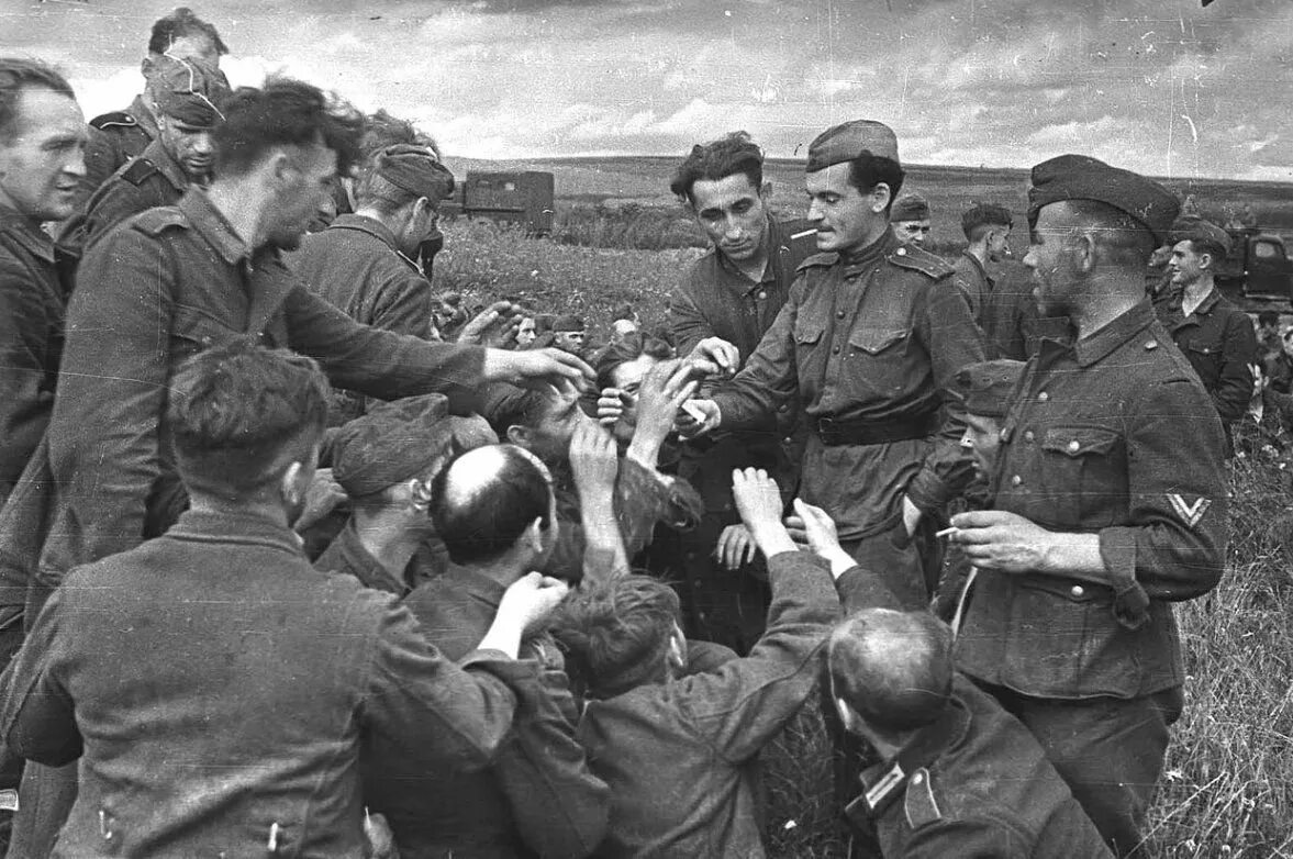 Время окончания войны. Пленные второй мировой войны 1941-1945. Немецкие солдаты в 1943 Курск.