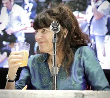 Ruth Reichl - Wikipedia.
