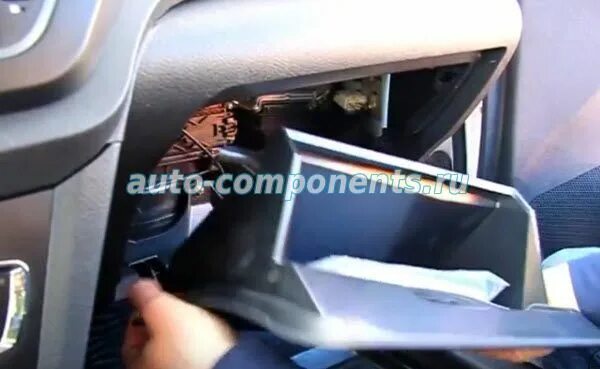 ремонт перчаточного ящика "бардачка" X60 - Lifan X60, 1,8 л, 2014 года своими ру
