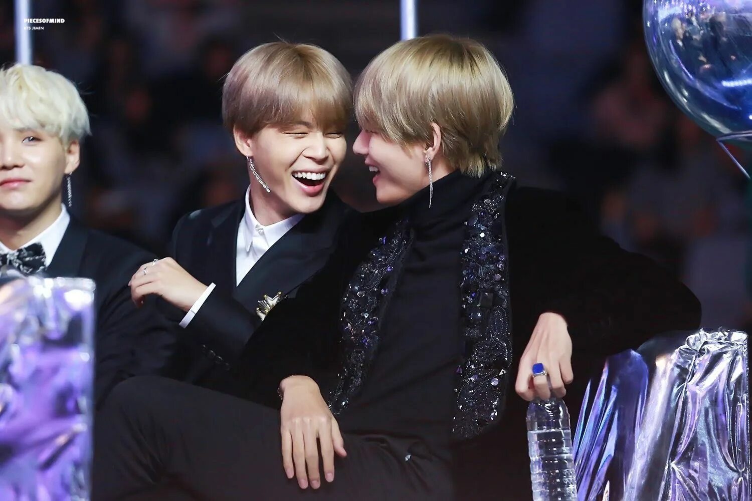 Песня чимина и тэхена. Вимины БТС. БТС vmin. БТС ви и Чимин. Jimin Taehyung.