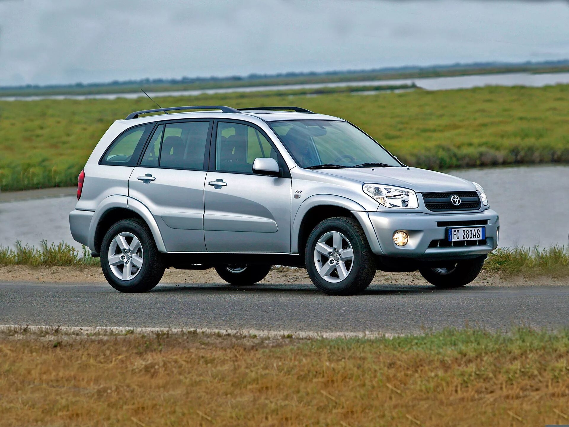 Rav4 xa20. Toyota rav4 2 поколение. Рав 4 xa20. Rav4 20.