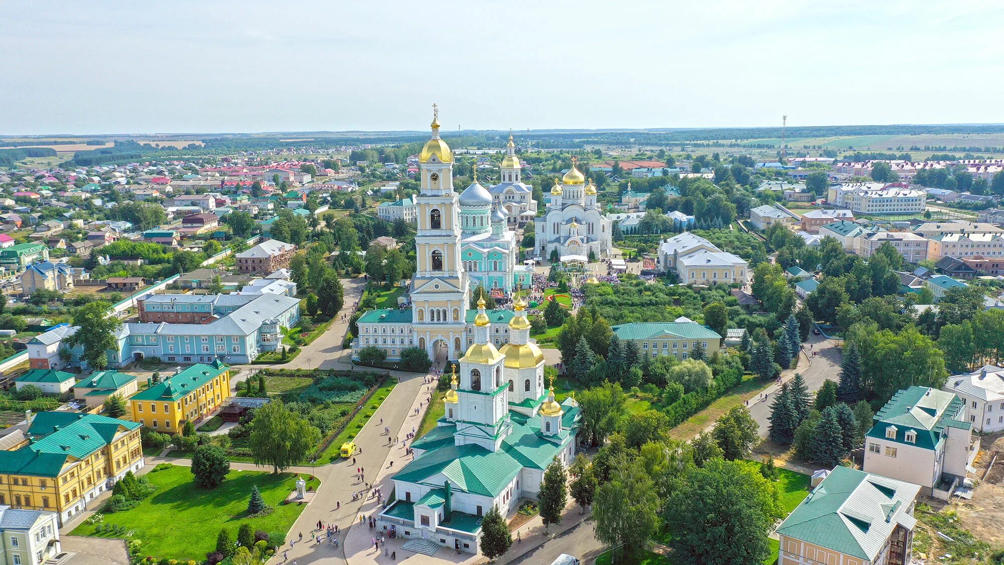 Дивеево сколько от нижнего. Дивеевский монастырь Нижний Новгород. Дивеевский монастырь Арзамас. Свято-Троицкий Серафимо-Дивеевский монастырь. Дивеево 2023.