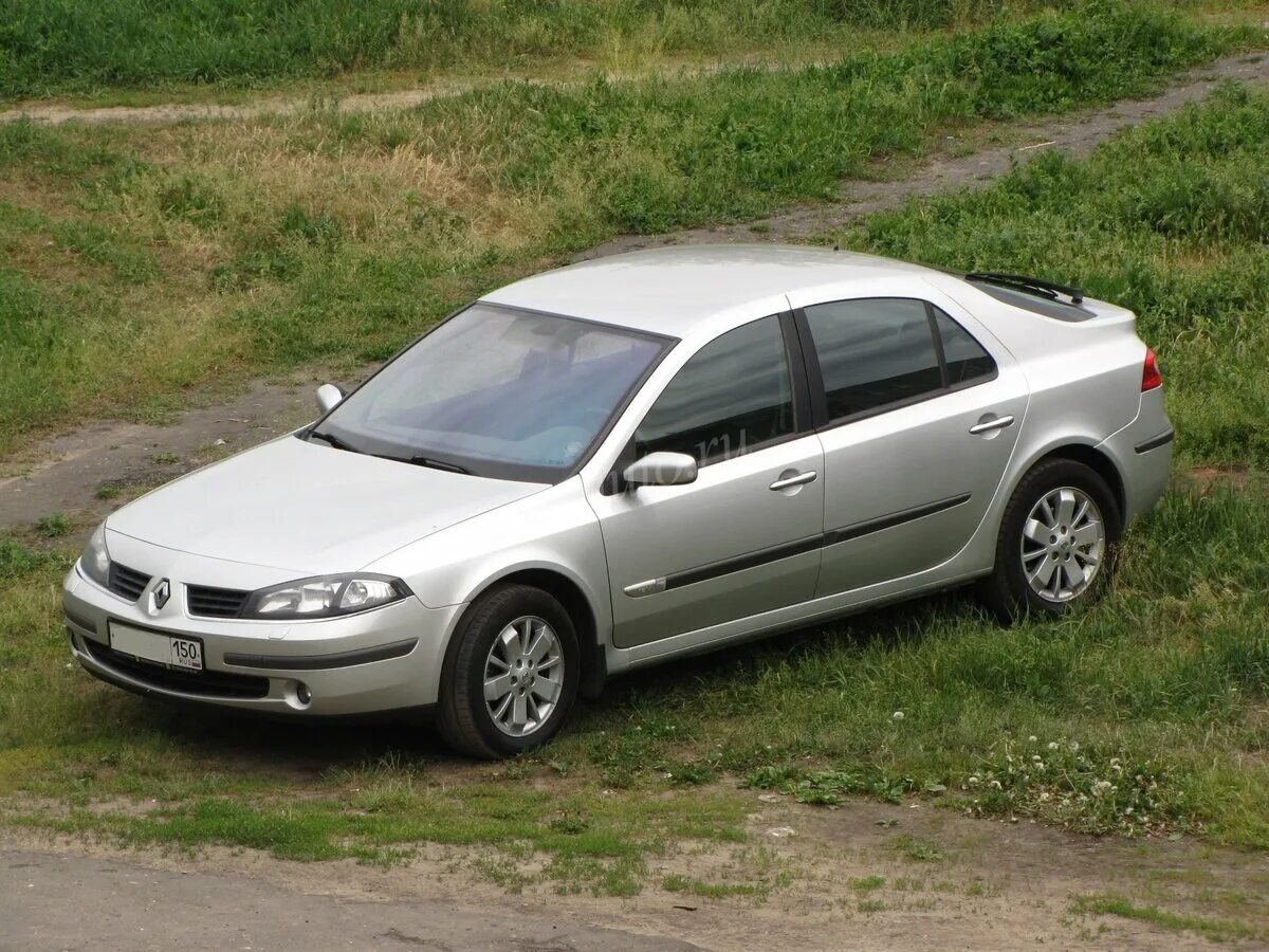 Купить renault laguna 2. Рено Лагуна 2 хэтчбек. Renault Laguna 2 Рестайлинг. Рено Лагуна 2 Рестайлинг лифтбек. Рено Лагуна 2 2006 Рестайлинг.