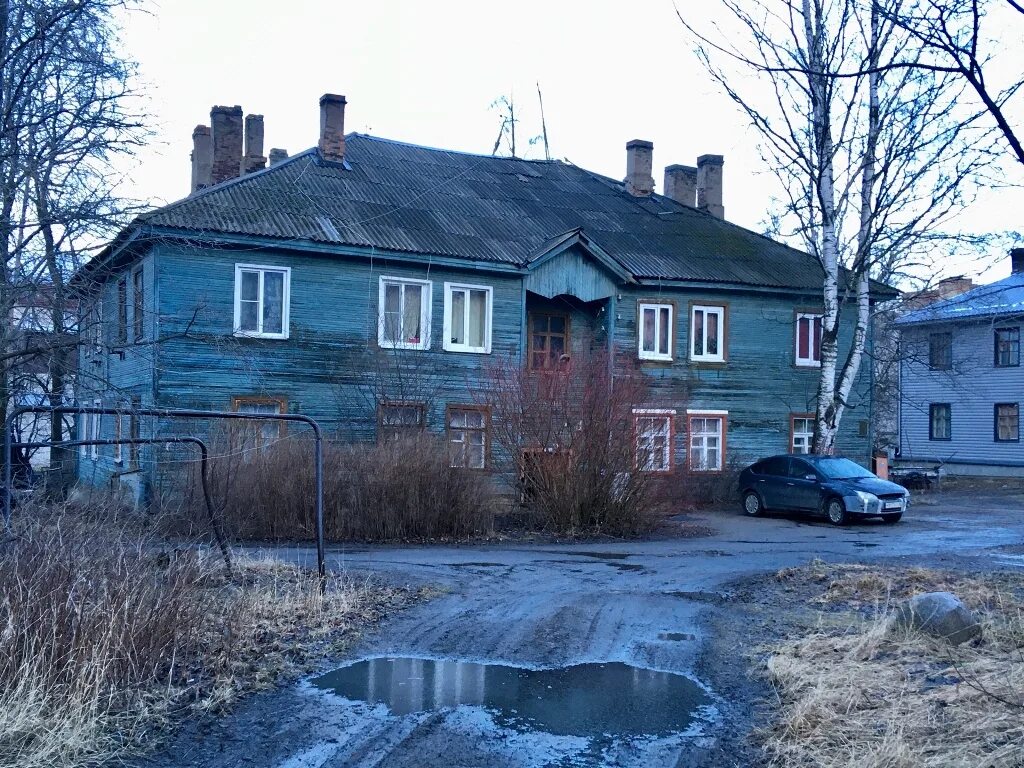 Сулажгорское кладбище петрозаводск. Сулажгорский кирпичный завод петрозаводск. Петрозаводск поселок сулажгорский кирпичный завод. Свирская 11 петрозаводск. Сулажгорский кирпичный завод петрозаводск.