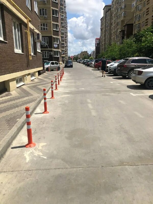 ооо грааль новочеркасск. лазурная барнаул. дерн в челябинске. столбики мосгаза на газонах. чита квартал управляющая.